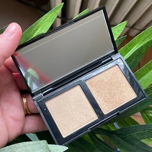 LAURA GELLER HI-DEF GLOW ILLUMINATOR HEART OF GOLD